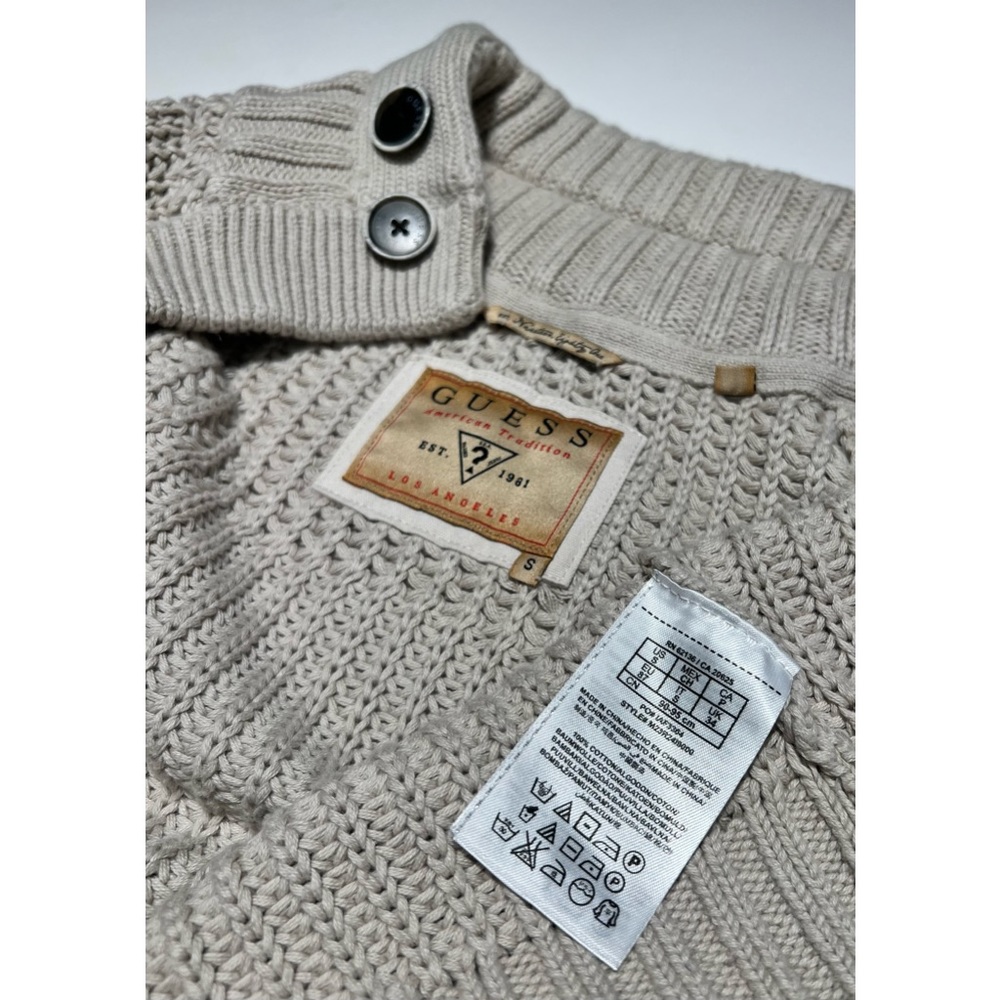 Guess for men / Size: big small (could be Medium)